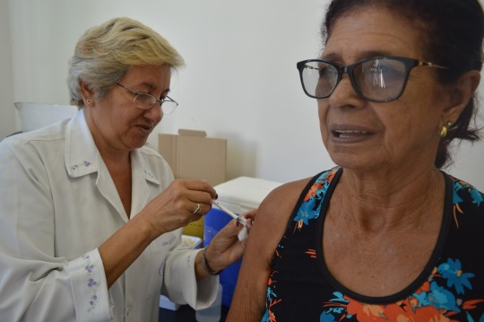 Vacinação contra influenza começa na Baixada Fluminense