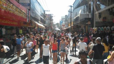 Duque de Caxias publica decreto para restringir circulação de pessoas na cidade