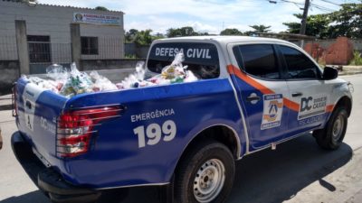 Duque de Caxias distribui kits de limpeza para moradores de comunidades