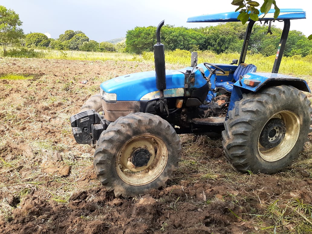 Queimados fornece equipamentos para pequenos produtores rurais