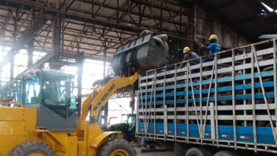Guapimirim entrega 12 toneladas de pneus para reciclagem