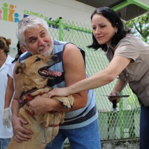 Nova Iguaçu dá início à campanha de vacinação antirrábica para cães e gatos