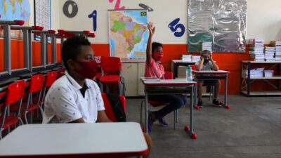 MEC apresenta guia para retorno de aula presencial na educação básica