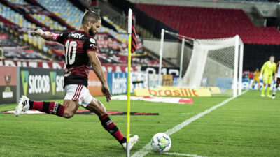 Athletico-PR e Flamengo fazem duelo de estreia na Copa do Brasil