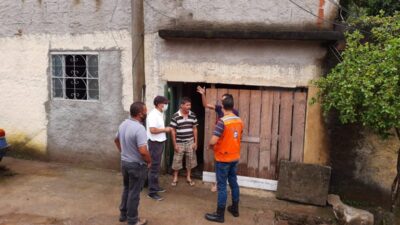 Nova Iguaçu oferece assistência aos moradores de Tinguá afetados por temporal desta terça-feira (22)