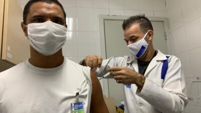 Meriti começa a vacinar profissionais de saúde do Hospital da Mulher e da Casa de Saúde e Maternidade Santa Terezinha