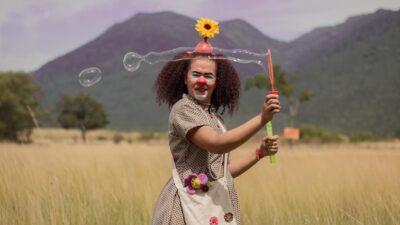 “Contos da Rosette”: palhaça mostra seu olhar sobre a Baixada Fluminense em filme