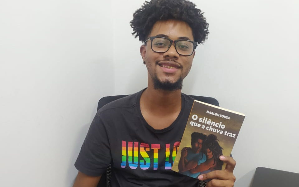 Escritor meritiense Marlon Souza lança romance neste sábado (05)