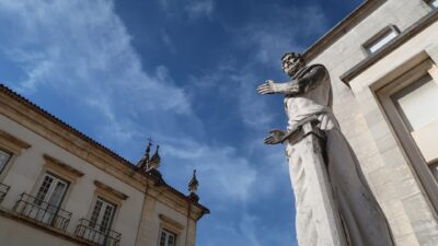 Universidade de Coimbra amplia oportunidades para brasileiros bem classificados no Enem