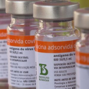 Nilópolis continua com aplicação da segunda dose de CoronaVac