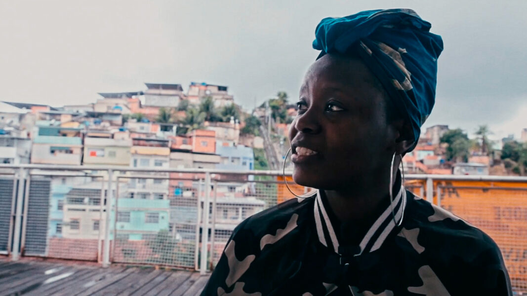 Documentário “Complexos” aborda vida de artistas em favelas do Rio de Janeiro
