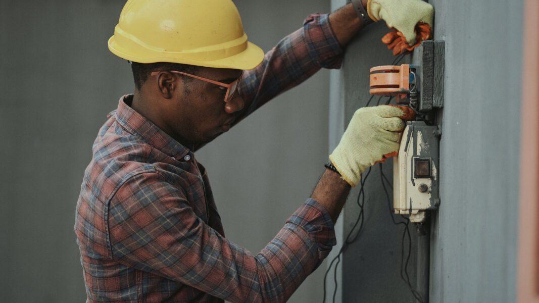 Caxias: Projeto social abre 20 vagas gratuitas para curso sobre instalações elétricas prediais