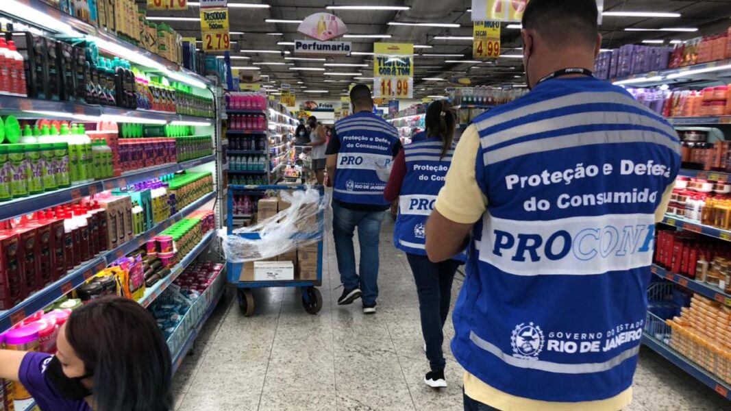 Procon-RJ realiza levantamento de preços de alimentos