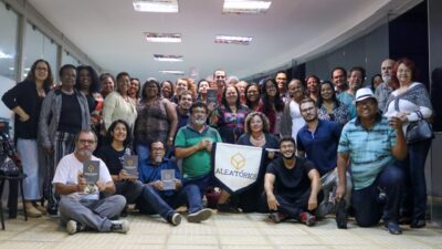 Roda de contistas ‘Aleatórios’ lança mais um livro com autores da Baixada Fluminense