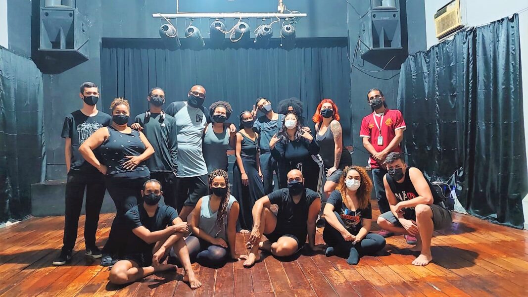 Duque de Caxias abre vagas para curso livre de teatro e Oficina de Dança Contemporânea