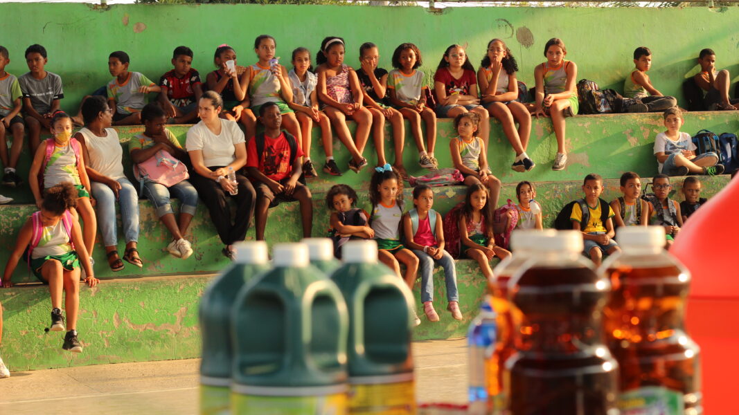 Queimados adere ao programa de Óleo usado nas escolas com premiação para vencedores