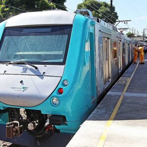 Carnaval 2023: como sair da Baixada de transporte público para os blocos no Rio