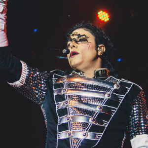 Cover oficial do Michael Jackson, Rodrigo Teaser se apresenta em São João de Meriti no dia do trabalhador