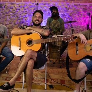 Podcast ‘Versando em Ondas’ recebe o músico e produtor cultural Anderson Batista