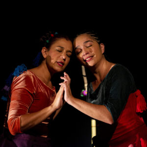 Espetáculo premiado “Canções para afastar o medo – Contos e Acalantos Latino Americanos” chega em Duque de Caxias