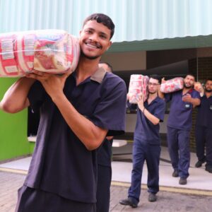 “Natal Mais”: mais de quatro toneladas de alimentos são entregues a instituições da Baixada Fluminense