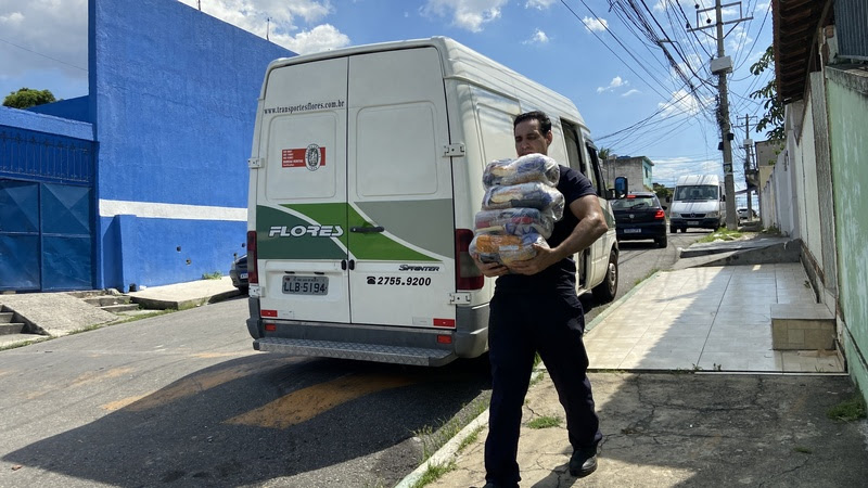 Transportes Flores entrega donativos para vítimas das chuvas na Baixada Fluminense