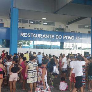 Chuvas: famílias afetadas em Duque de Caxias recebem cestas básicas