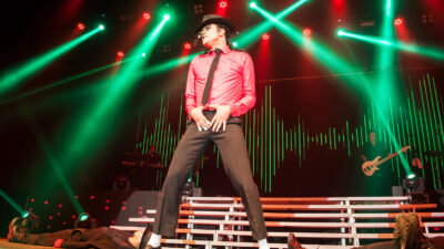 Meriti: Via Music recebe espetáculo “Tributo Ao Rei Do Pop” que homenageia Michael Jackson