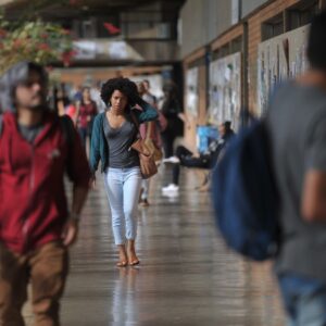 Sesc Duque de Caxias oferece curso preparatório gratuito para mestrado e doutorado a pessoas negras e periféricas