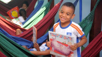 Nova Iguaçu cria redário para incentivar a leitura em escola de educação infantil