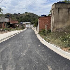 Queimados homenageia Suzana Naspolini com Pavimentação de rua