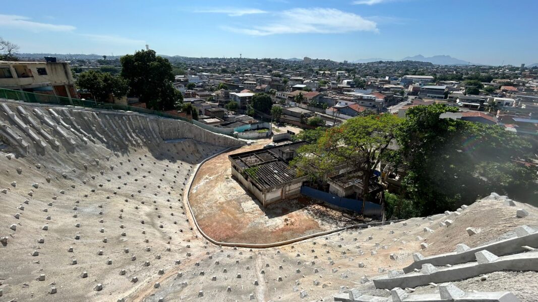 Obras de contenção de encostas trazem mais segurança a moradores de Belford Roxo