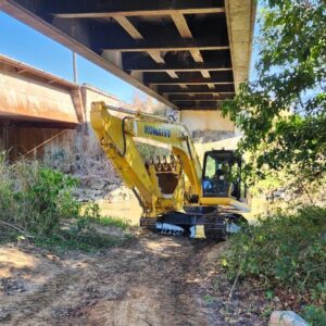 Japeri investe em limpeza de rios para prevenção de desastres naturais