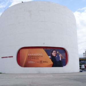 Fernanda Torres é homenageada no Teatro Raul Cortez, em Duque de Caxias