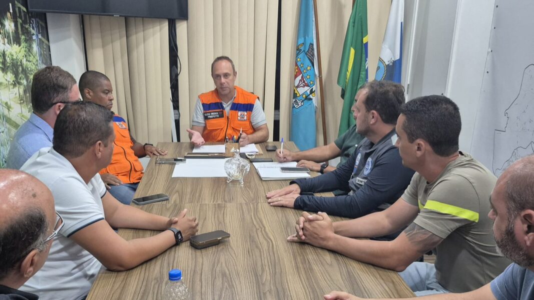 Após forte temporal, Nova Iguaçu institui Gabinete de Gerenciamento de Crise