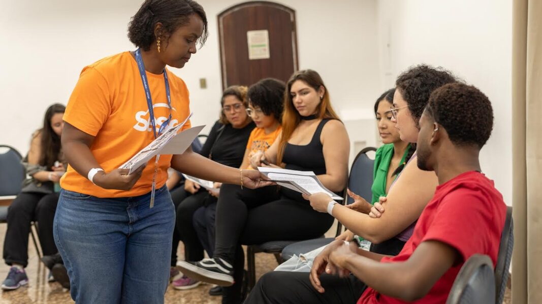 Sesc abre inscrições para cursos de inglês para adolescentes na Baixada Fluminense