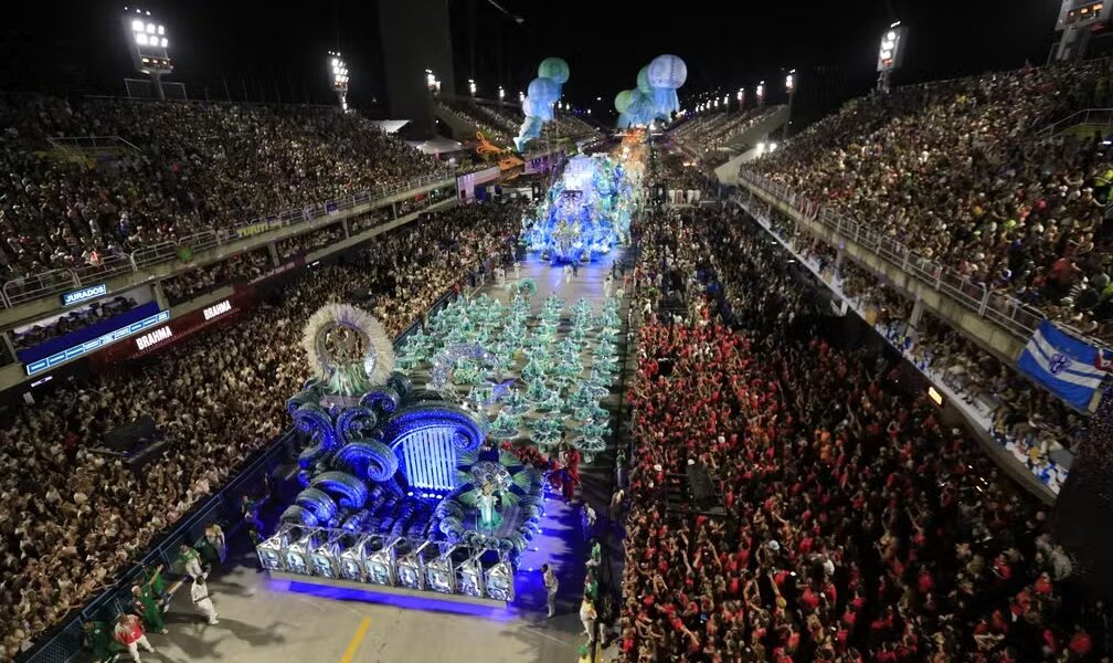 Grande Rio fica em segundo lugar no Carnaval 2025 com homenagem às águas amazônicas