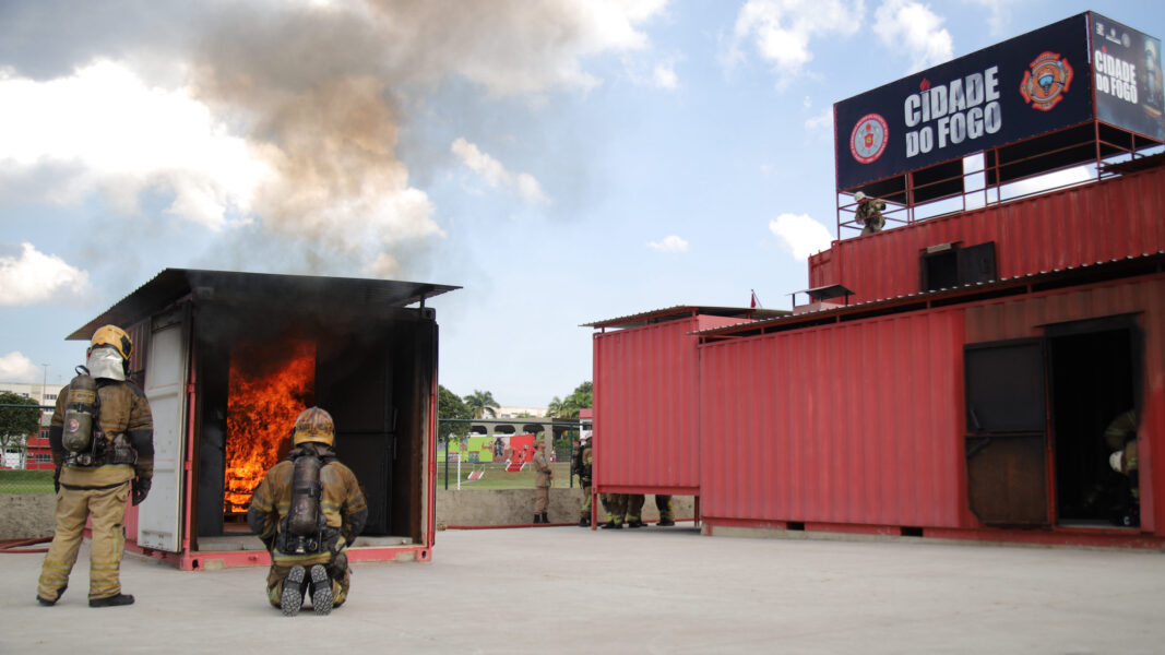 “Cidade do Fogo”: novo centro de treinamento para combate a incêndios é inaugurado em Guadalupe
