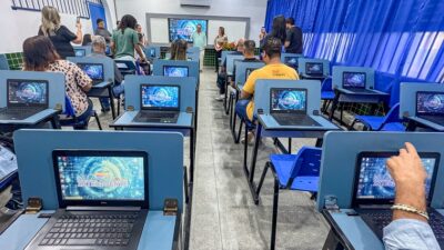 Japeri inaugura Sala Inteligente com laboratório 3D no CIEP 401
