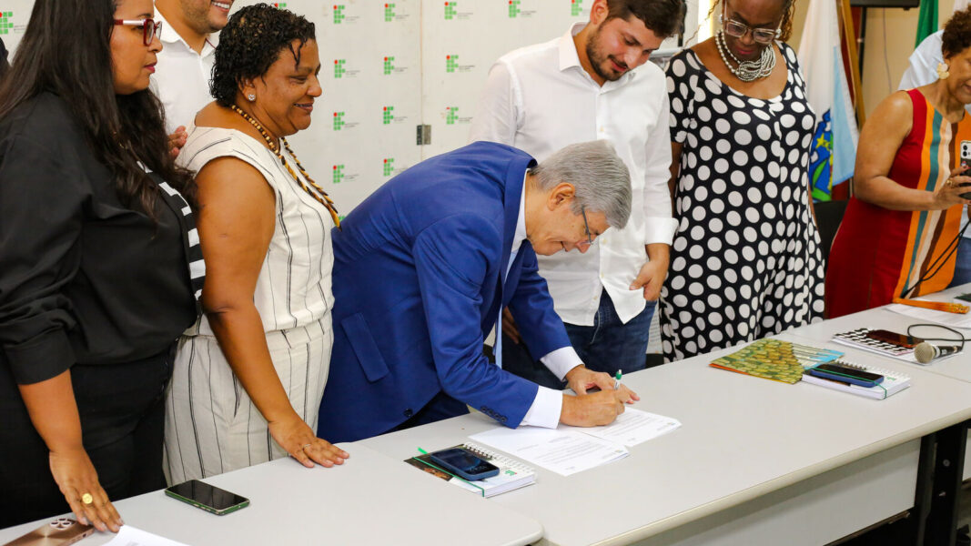 Prefeitura de Paracambi firma parceria com a UFRJ para fortalecer ensino da cultura afro-brasileira nas escolas