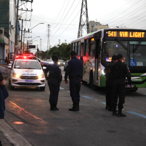 “Patrulha da Madrugada” reforça policiamento em Nova Iguaçu nas primeiras horas do dia