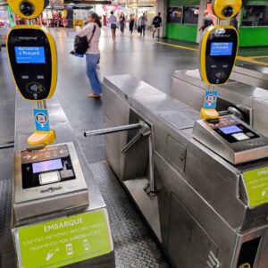 Secretaria de Estado de Transporte inicia instalação da biometria facial no metrô