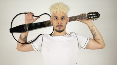 “Destino de Zénin”: espetáculo que nasce na Baixada Fluminense se apresenta na Tijuca