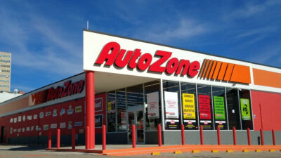 Gigante do mercado automotivo, AutoZone inaugura lojas na Baixada Fluminense