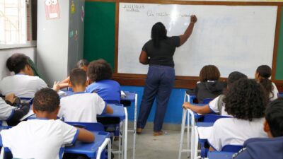 Pré-matrícula para escolas municipais de Nova Iguaçu começa na próxima terça-feira (25)