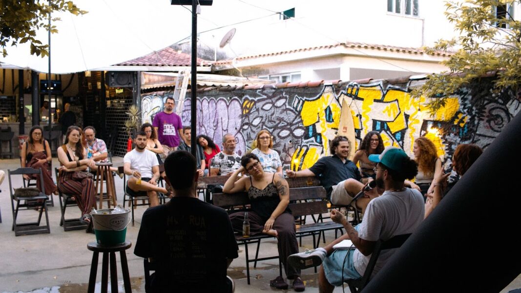 Festival Varal transforma música, cinema e arte em mobilização solidária contra os impactos das enchentes na Baixada Fluminense