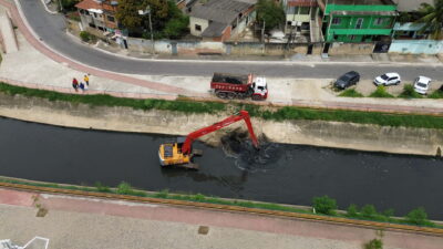 Nova Iguaçu intensifica limpeza de rios e valões para evitar transbordamentos