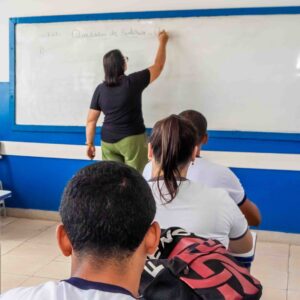 Secretaria de Educação abre processo seletivo para contratação de professor temporário