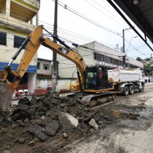 Parceria entre Prefeitura de Nova Iguaçu e Governo do Estado vai reduzir alagamentos em Miguel Couto