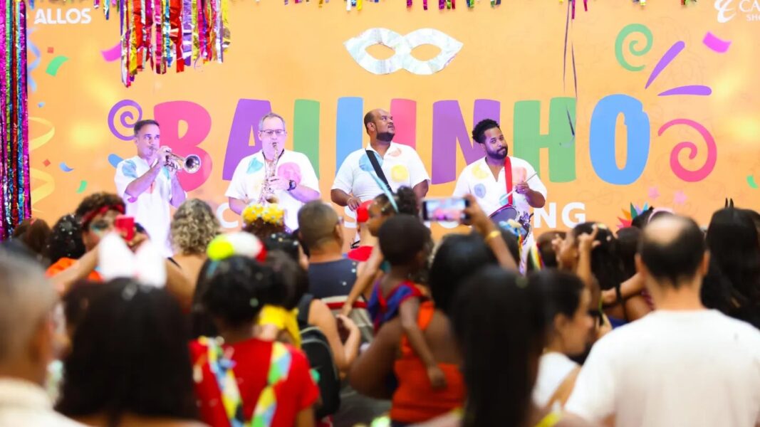 Banda da Folia anima Bailinho Infantil de Carnaval do Caxias Shopping neste fim de semana